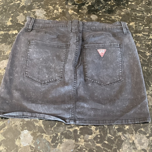 Guess Denim Black Acid Wash Skirt - Picture 2 of 3